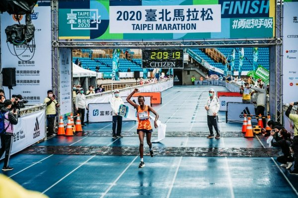 长跑跑者因信息外泄遭诈骗 组委会被批推卸责任