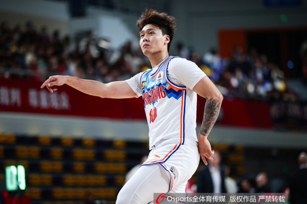媒体人：首钢夺魁  最佳时间是上赛季 赵睿能在关键时刻顶上来