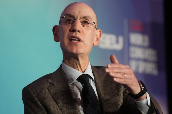 萧华想在欧洲办类似NBA杯的赛事：其他职业联赛  球队也能来NBA打季后赛