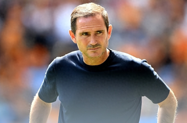 西汉姆联队换帅上瘾, 想找兰帕德顶替波特