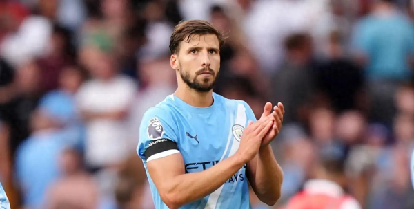 英超中后场球员封神榜! 2025七大防线天王谁最强?