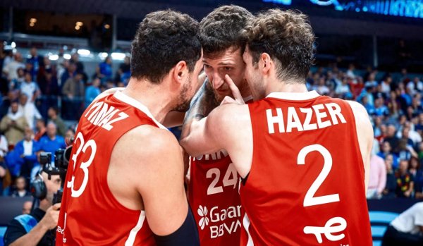 男篮欧锦赛悲喜一夜: 总决赛  对阵出炉 土耳其VS德国队争冠 两队均全胜