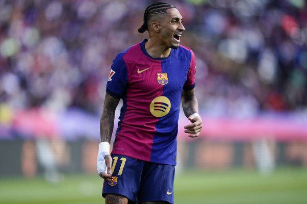 马卡: 国际赛事  日后巴萨投入密集赛程, 拉菲尼亚和阿劳霍可能轮换