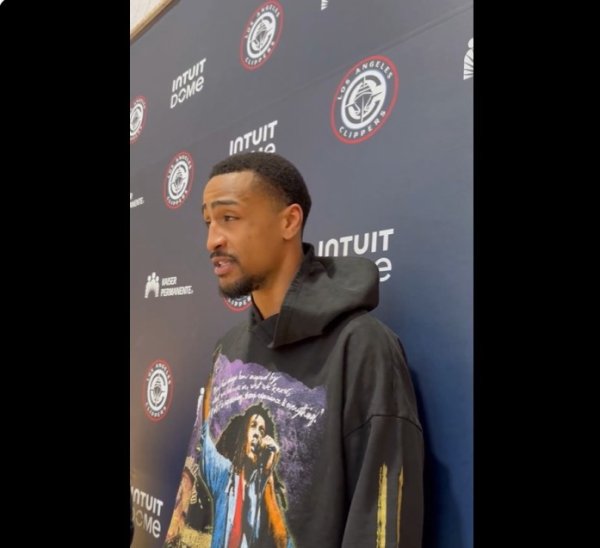 约翰-科林斯：队里老将对我期待值很高 希望在他们带领下夺魁