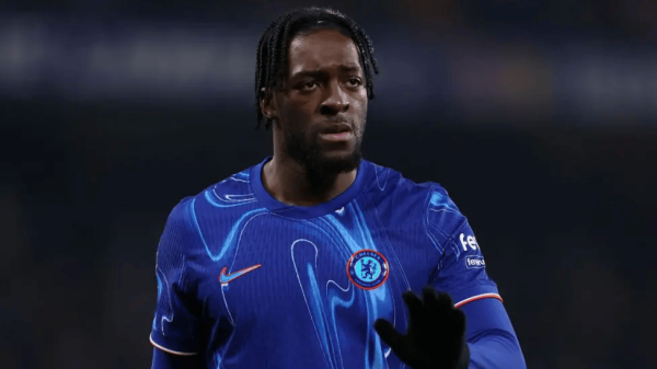 BBC: 迪萨西暂时仍单独练习  , 但若切尔西需要他愿意回归出场