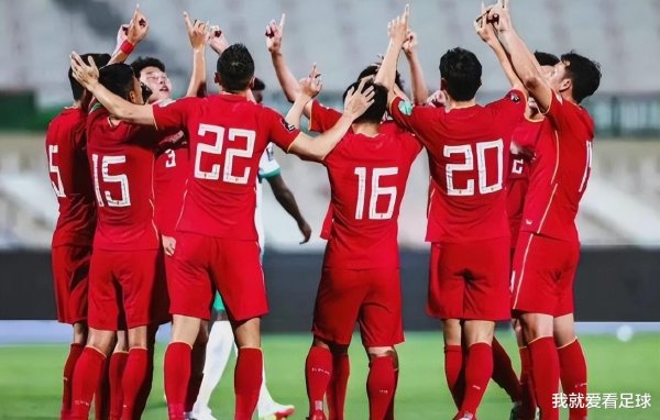 意外! 国足选帅报名工作今天截止, 6位欧洲名帅已官宣投递简历