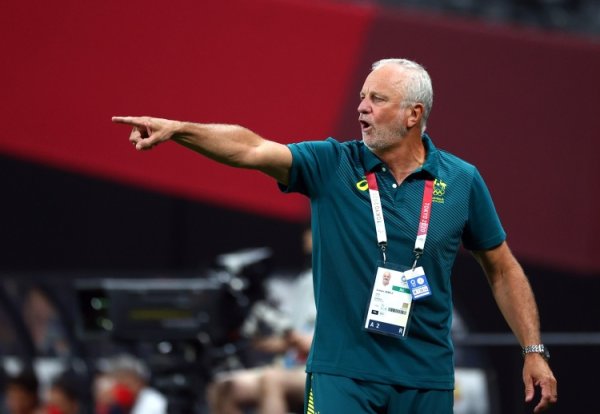 伊拉克主帅：进军世界杯赛  理想  对球员和球迷都很重要 不能掉以轻心