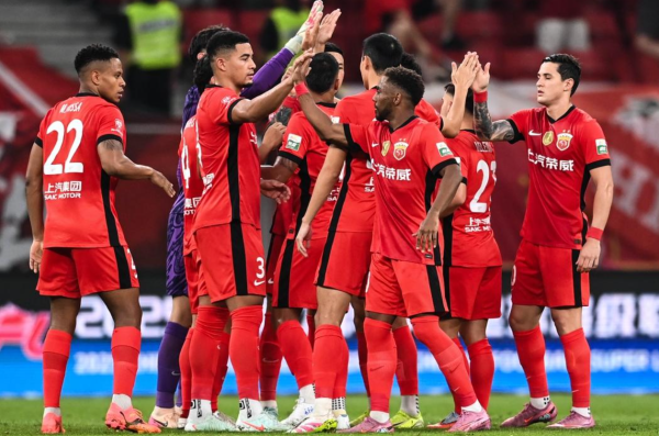 4-2! 中超蝉联第一名    第一名  全取3分, 终结两场不胜, 本土天才独造3球