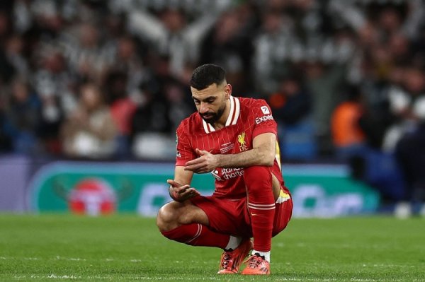 萨拉赫本赛季英超控球成功率仅为10%，所以尝试10次+的球员中最低