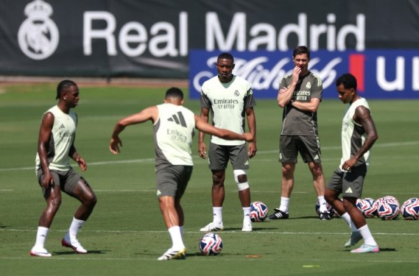 西甲海外赛取消，皇马内部庆祝：人民的获胜