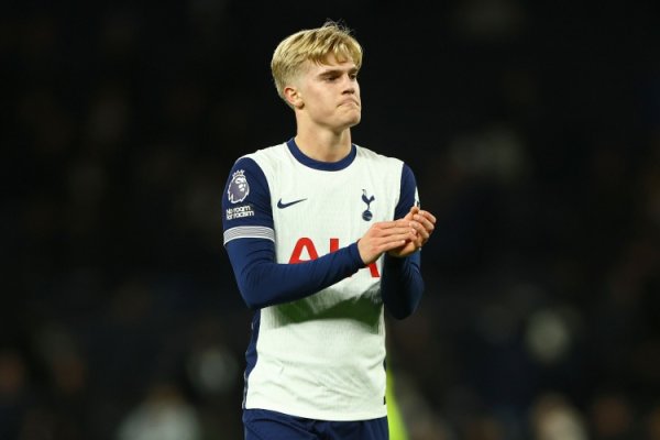 19岁223天！贝里瓦尔是阿里之后，热刺在英超得分  的最年轻球员