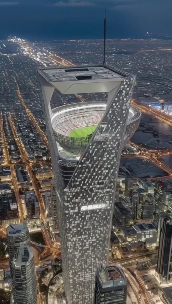 骗了5000万人😅邮报：沙特摩天大楼运动活动    场  是AI生成，视频成本3元