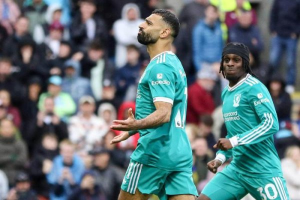 萨拉赫点射完成致胜球  ，帕克留下遗憾丨记者观察